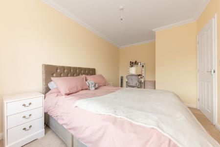 3 bedroom Terraced House for sale in Christopher Way, Norwich, NR12