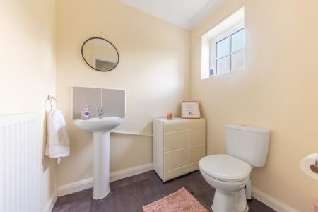 3 bedroom Terraced House for sale in Christopher Way, Norwich, NR12