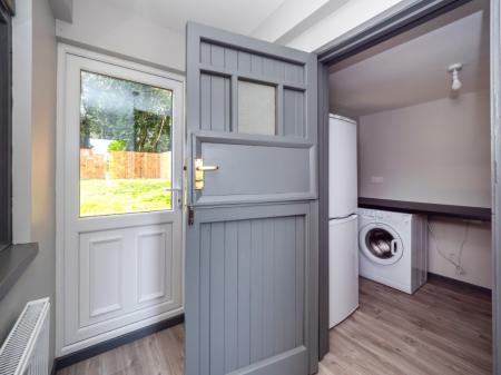 6 bedroom Detached house to let in St Mildreds Road, Earlham, Norwich, NR5