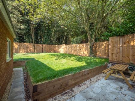 6 bedroom Detached house to let in St Mildreds Road, Earlham, Norwich, NR5