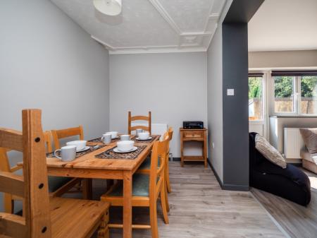 6 bedroom Detached house to let in St Mildreds Road, Earlham, Norwich, NR5