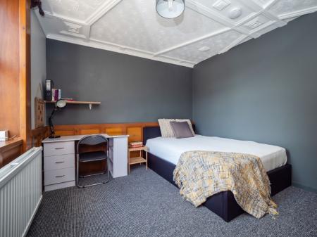 6 bedroom Detached house to let in St Mildreds Road, Earlham, Norwich, NR5