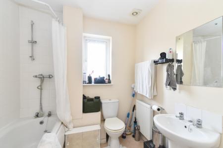 2 bedroom Flat to let in Gladstone Street, Norwich, NR2