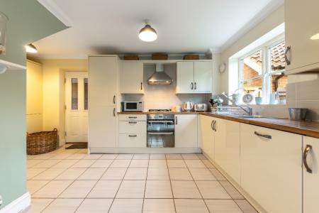 4 bedroom Detached house for sale in Bircham Close, Norwich, NR12