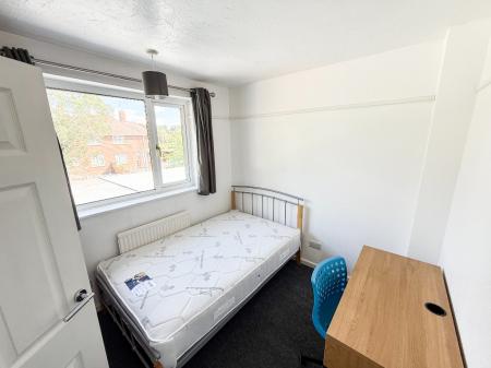 6 bedroom Detached house to let in Savery Close, Norwich, NR5