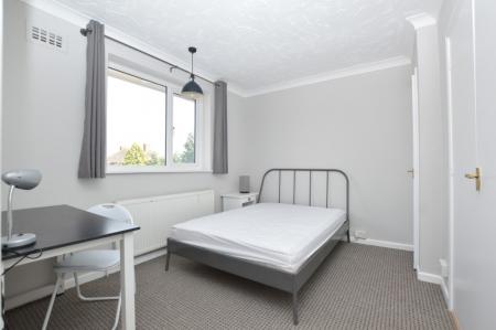 6 bedroom Semi-detached house to let in Cunningham Road, Norwich, NR5