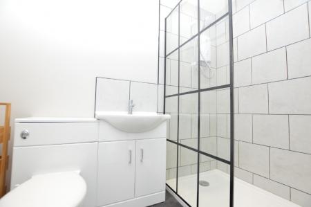 6 bedroom Semi-detached house to let in Cunningham Road, Norwich, NR5