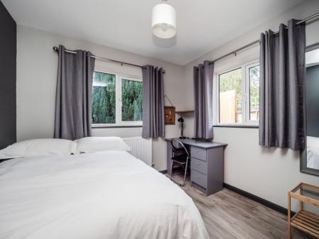 6 bedroom End of terrace house to let in Northfields, Norwich, NR4