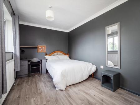 6 bedroom End of terrace house to let in Northfields, Norwich, NR4