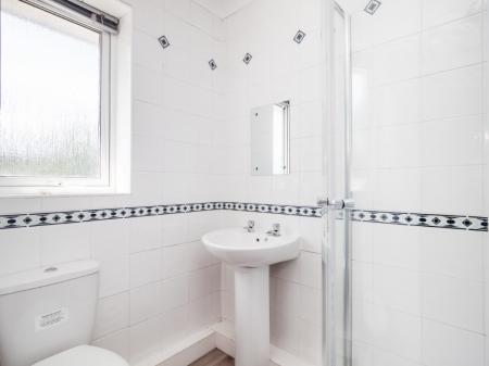 6 bedroom End of terrace house to let in Northfields, Norwich, NR4