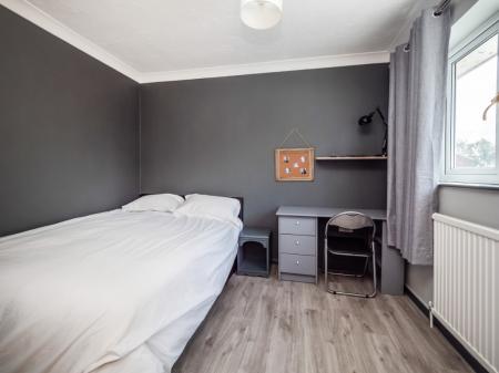 6 bedroom End of terrace house to let in Northfields, Norwich, NR4