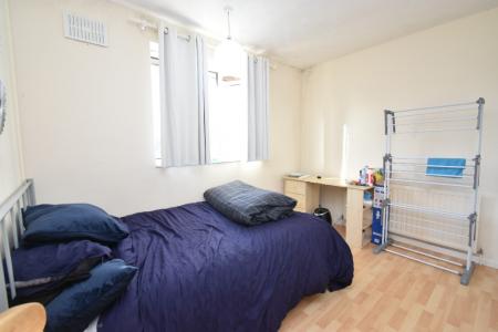 6 bedroom Semi-detached house to let in Edgeworth Road, Norwich, NR5