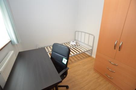 5 bedroom Semi-detached house to let in Freshfield Close, Earlham, Norwich, NR5