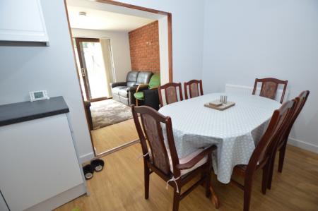 5 bedroom Semi-detached house to let in Freshfield Close, Earlham, Norwich, NR5