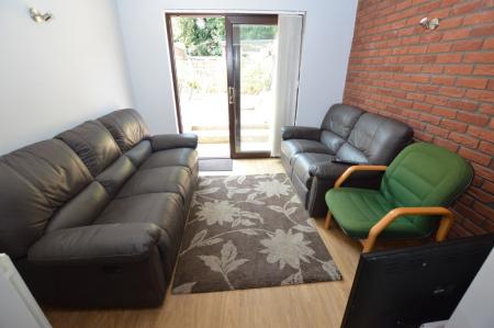 5 bedroom Semi-detached house to let in Freshfield Close, Earlham, Norwich, NR5