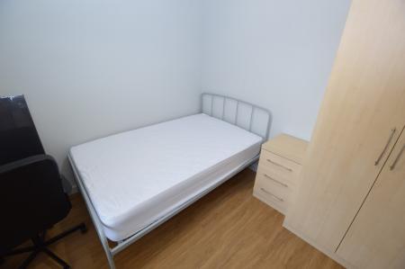 5 bedroom Semi-detached house to let in Freshfield Close, Earlham, Norwich, NR5