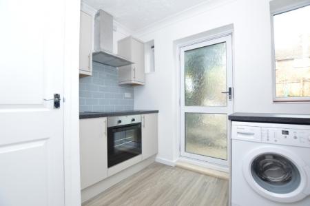 5 bedroom Semi-detached house to let in Calthorpe Road, Earlham, Norwich, NR5