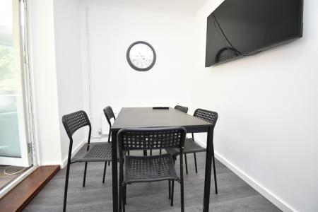 5 bedroom Semi-detached house to let in Calthorpe Road, Earlham, Norwich, NR5