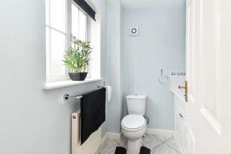 4 bedroom Detached house to let in Bladewater Road, Norwich, NR5