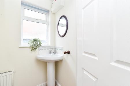 4 bedroom Detached house to let in Bladewater Road, Norwich, NR5