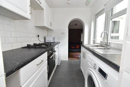 4 bedroom Terraced House to let in Portersfield Road, Norwich, NR2