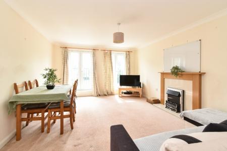 4 bedroom Semi-detached house to let in Caddow Road, Three Score, Norwich, NR5