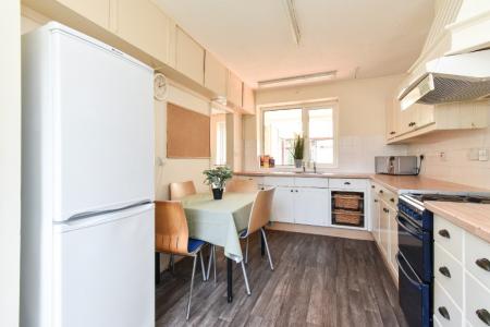 4 bedroom End of terrace house to let in Friends Road, Norwich, NR5