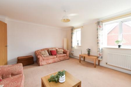 4 bedroom Semi-detached house to let in Horn Pie Road, Three Score, Norwich, NR5