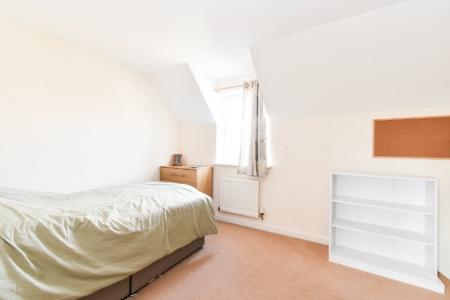 4 bedroom Semi-detached house to let in Horn Pie Road, Three Score, Norwich, NR5