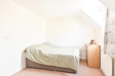 4 bedroom Semi-detached house to let in Horn Pie Road, Three Score, Norwich, NR5