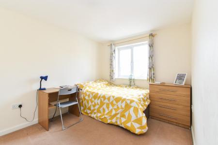 4 bedroom Semi-detached house to let in Horn Pie Road, Three Score, Norwich, NR5