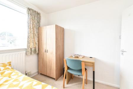 4 bedroom Semi-detached house to let in Norvic Drive, Earlham, Norwich, NR4