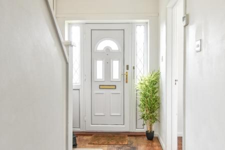 4 bedroom Semi-detached house to let in Norvic Drive, Earlham, Norwich, NR4