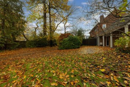 5 bedroom Detached house for sale in Earlham Road, Norwich, NR4