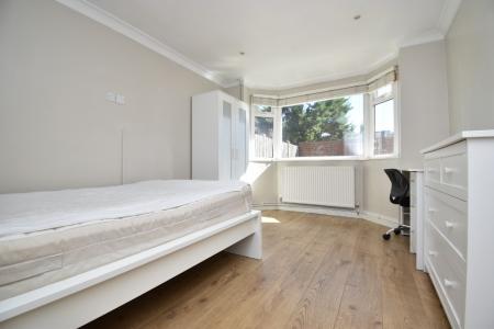 4 bedroom Detached house to let in Dereham Road, Norwich, NR2