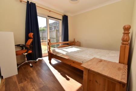 4 bedroom Semi-detached house to let in Sotherton Road, Eaton, NR4