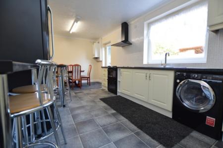 5 bedroom Terraced House to let in Bland Road, Earlham, Norwich, NR5