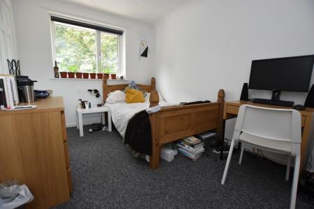 6 bedroom Semi-detached house to let in Cunningham Road, Norwich, NR5