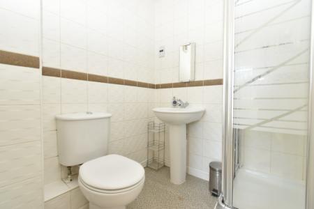 6 bedroom Detached house to let in Horn Pie Road, Three Score, Norwich, NR5