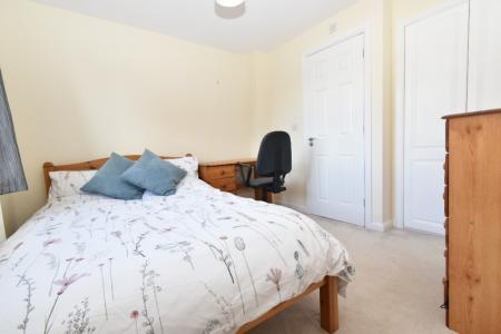 6 bedroom Detached house to let in Horn Pie Road, Three Score, Norwich, NR5