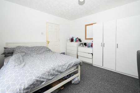 4 bedroom Semi-detached house to let in Robson Road, Norwich, NR5