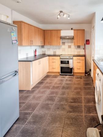 4 bedroom Semi-detached house to let in Robson Road, Norwich, NR5