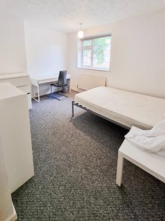 4 bedroom Semi-detached house to let in Robson Road, Norwich, NR5