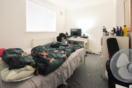 4 bedroom Semi-detached house to let in Robson Road, Norwich, NR5