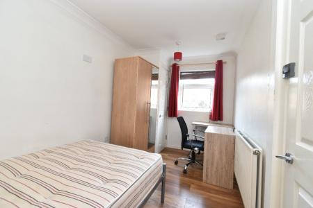 4 bedroom Semi-detached house for sale in Kerville Street, Norwich, NR5