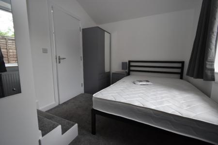 6 bedroom Semi-detached house to let in Nasmith Road, Eaton, NR4