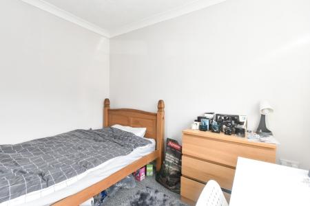 5 bedroom Semi-detached house to let in Friends Road, Norwich, NR5