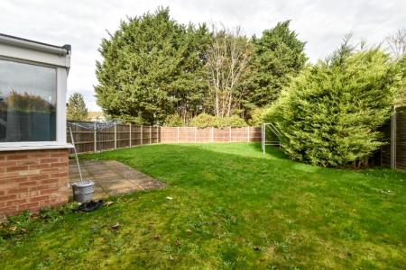 5 bedroom Semi-detached house to let in Friends Road, Norwich, NR5