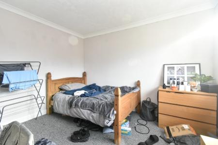 5 bedroom Semi-detached house to let in Friends Road, Norwich, NR5