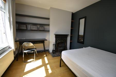 5 bedroom Semi-detached house to let in Henderson Road, Norwich, NR4